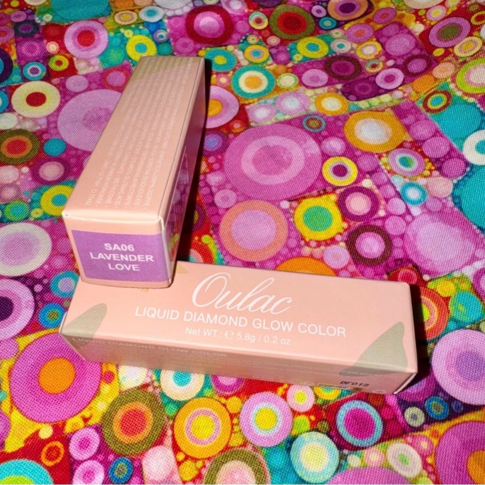 Oulac Liquid Diamond Glow Color Highlighter in Lavender Love (SA06) 5.8g